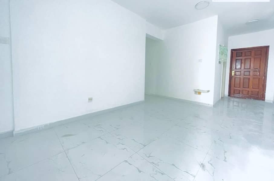 BIGGEST APARTMENT!!2BHK APARTMENT WITH BALCONY AND WINDOW AC AND CENTRALISED GAS JUST IN 30k