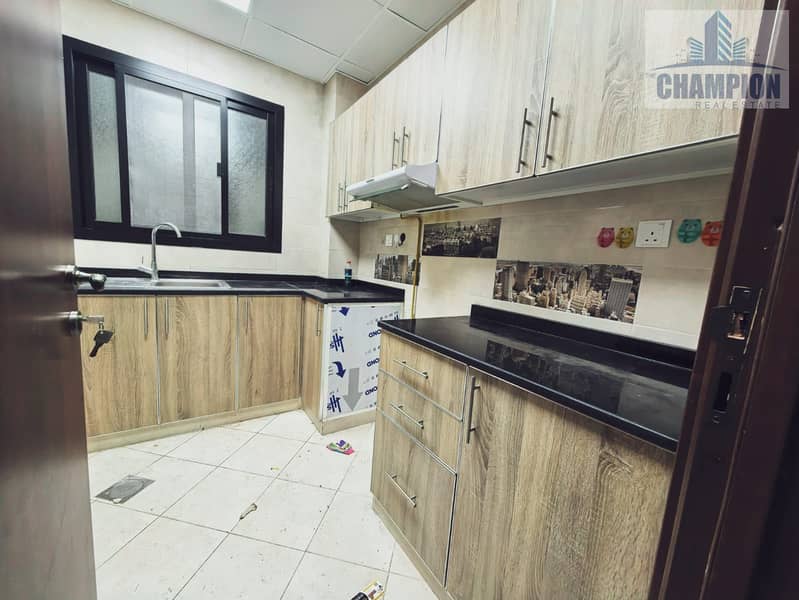 Spacious 1 Bhk Warqa 1 With 2 Bathrooms and Wordrobe