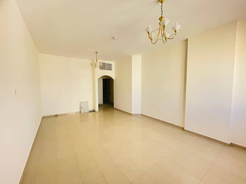 BIGGEST APARTMENT!!2BHK APARTMENT WITH BALCONY AND CENTRALISED AC AND CENTRALISED GAS JUST IN 36k