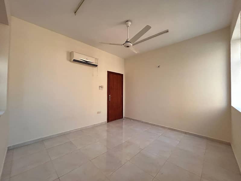 BIGGEST APARTMENT!!3BHK APARTMENT WITH BALCONY AND SPLIT AC AND CENTRALISED GAS JUST IN 42k