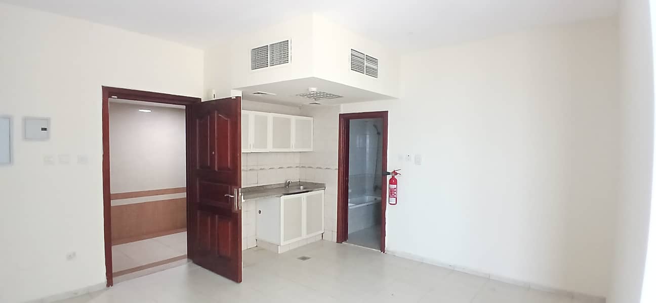 BIGGEST APARTMENT!!STUDIO APARTMENT WITH BALCONY AND CENTRALISED AC AND CENTRALISED GAS JUST IN 25K