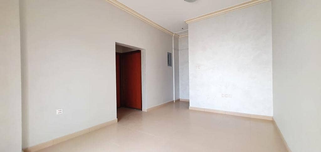 BIGGEST APARTMENT!!1BHK APARTMENT WITH BALCONY AND WINDOW AC AND CENTRALISED GAS JUST IN 26k