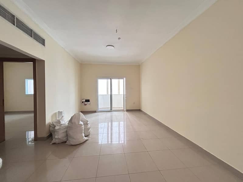 BIGGEST APARTMENT!!1BHK APARTMENT WITH BALCONY AND CENTRALISED AC AND CENTRALISED GAS JUST IN 33k