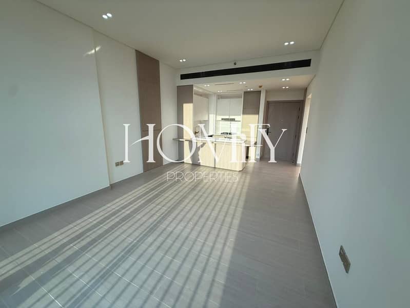 4 3d2687c9-6358-48eb-852d-4c2e1aeda4e4. jpg