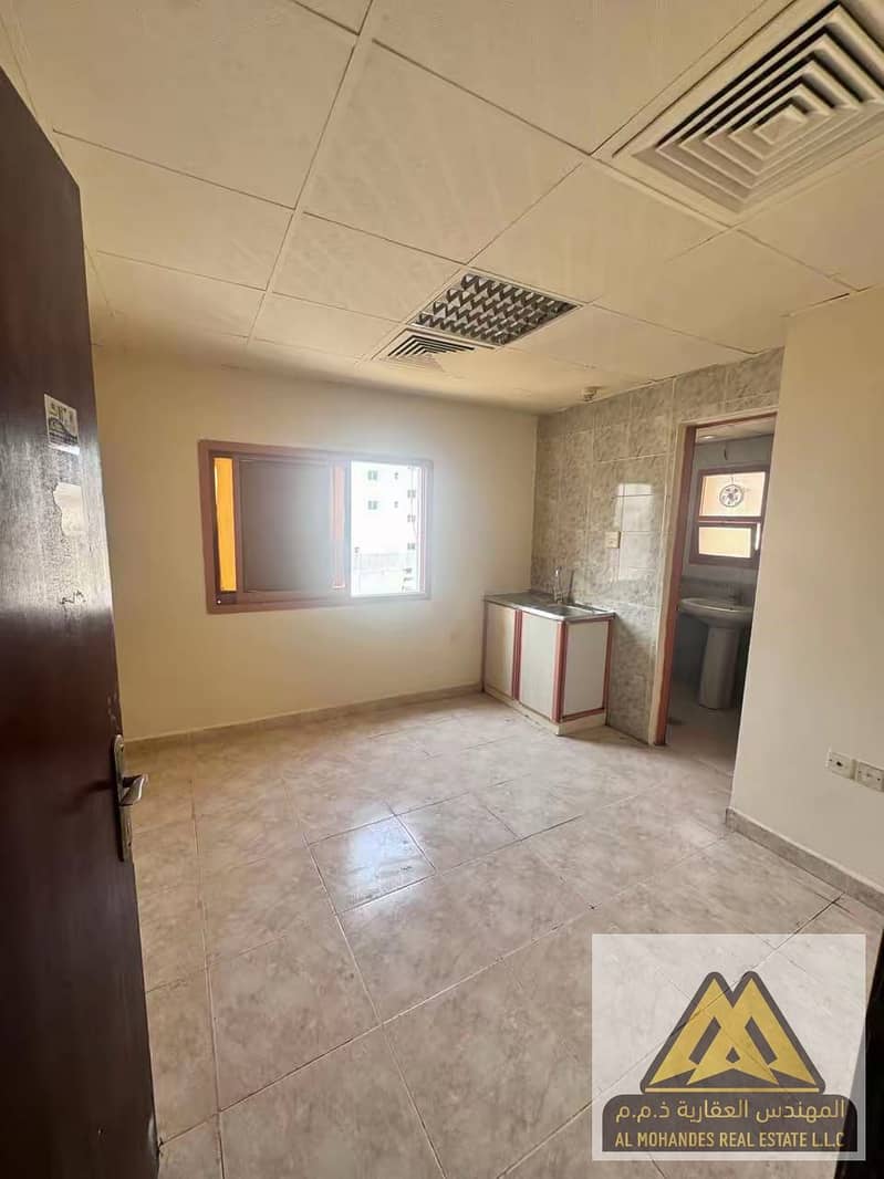 At the lowest prices, the largest studio apartment space, in an excellent location suitable for everyone, with free maintenance provided by the owner.