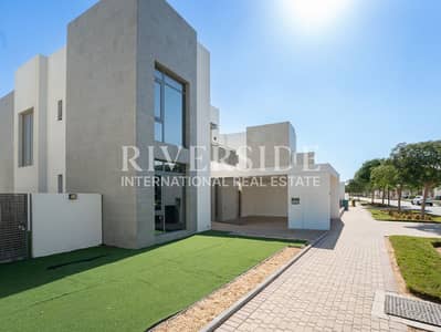 فیلا 4 غرف نوم للايجار في دبي الجنوب، دبي - DSC04166_1773827266421. jpg