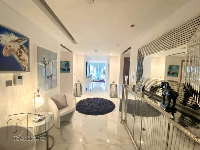 Immaculate Upgraded | Ground Level | Marina View
