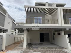 Newly Handed Over | Mid Corner Unit | L - Shaped Garden