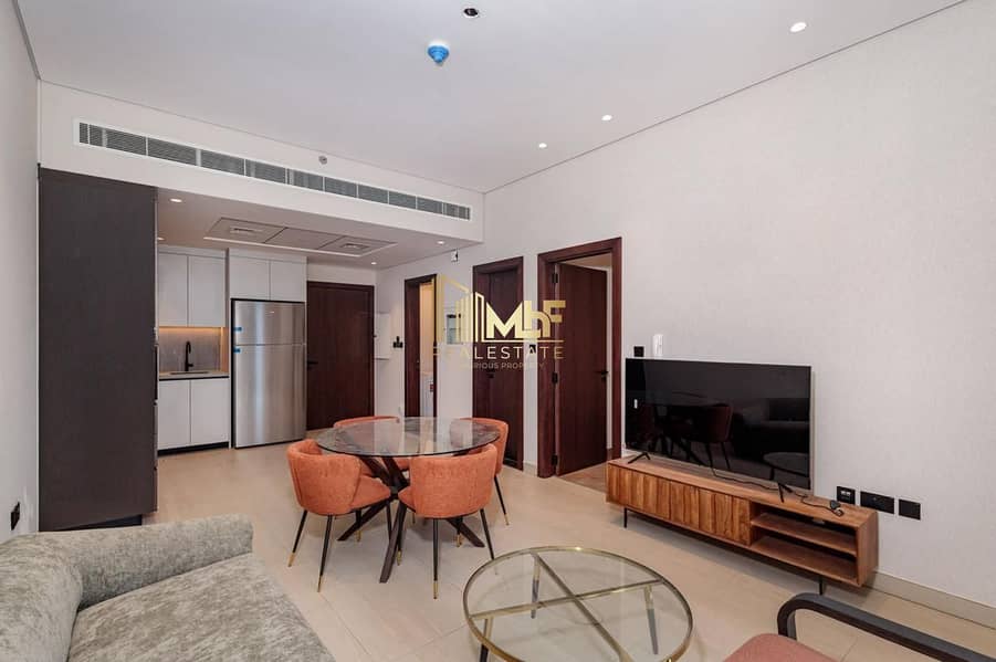 Vacant | Fully Fitted, Furnished | - Image 2