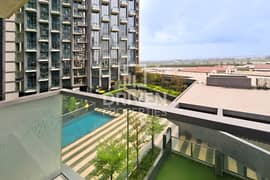 Upgraded Apt with Maids and Study Room | Vacant