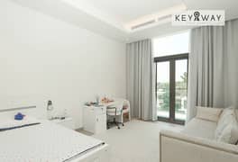 5BR Near Lagoon | Upgraded | Vacant on Transfer