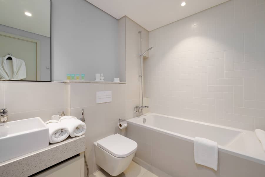 18 Bedroom 2-Bathroom 2(1). jpg