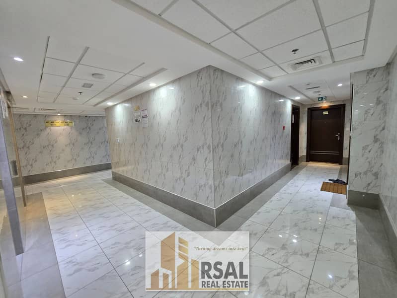 Minimum Commission // 15 Days Free // Like a Brand new 3BHK apartment //With Store room // Easy access ?