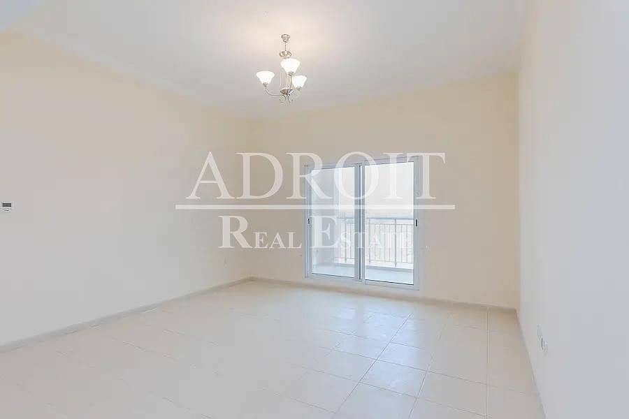 Lovely Unit | Well Priced 1BR Apt in Queue Point