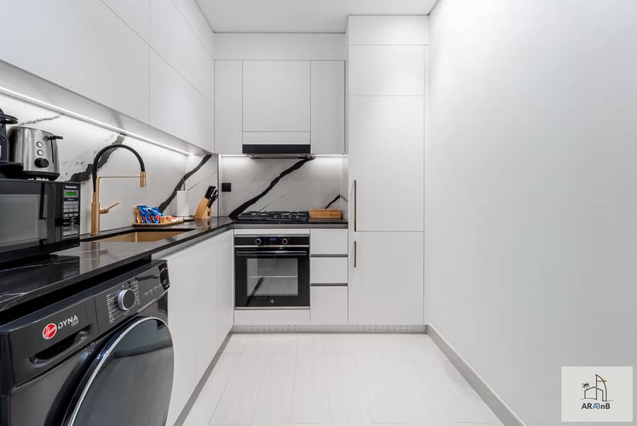14 11 - AirBnB Studio Apartment-31. jpg