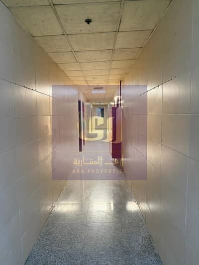2 Camere Building in Vendita a Al Qasimia, Sharjah - f70b4dcf-85b2-435b-8d2e-a9f4bec21627. jpg 2 Camere Building in Vendita a Al Qasimia, Sharjah - f70b4dcf-85b2-435b-8d2e-a9f4bec21627. jpg