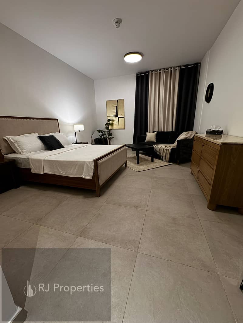 Fully Furnished Studio Apartment with Gym & Pool Access with All Amenities