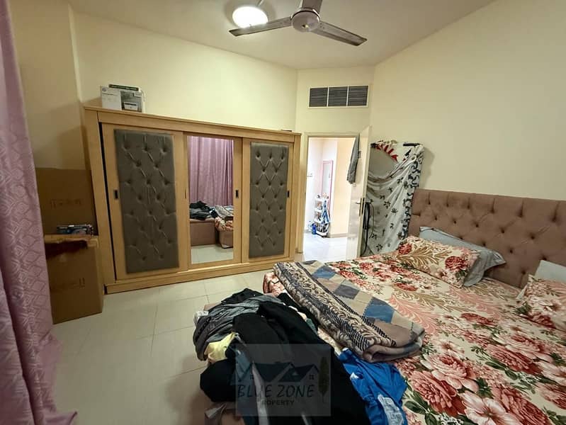 Monthly Furnished 2bhk flat for executive becholars available from 1st April Rent 4500