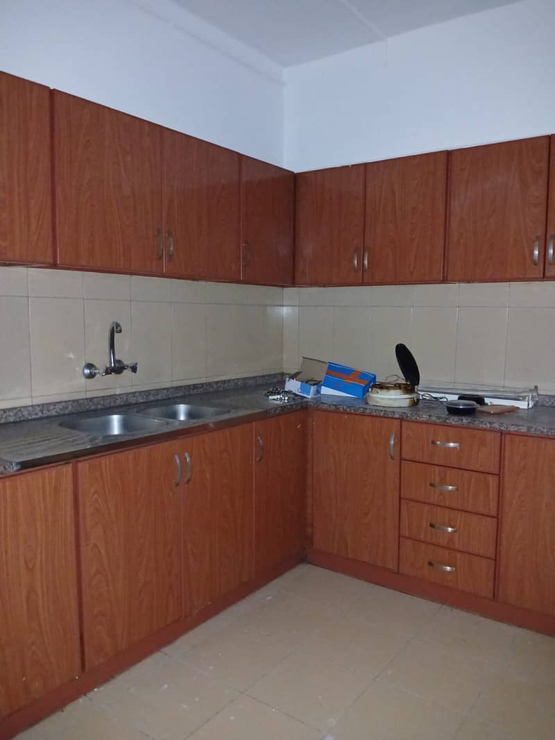 Spacious Lavish 1bhk in Majaz Near to Cornish in Offer Price Aed 32K Only