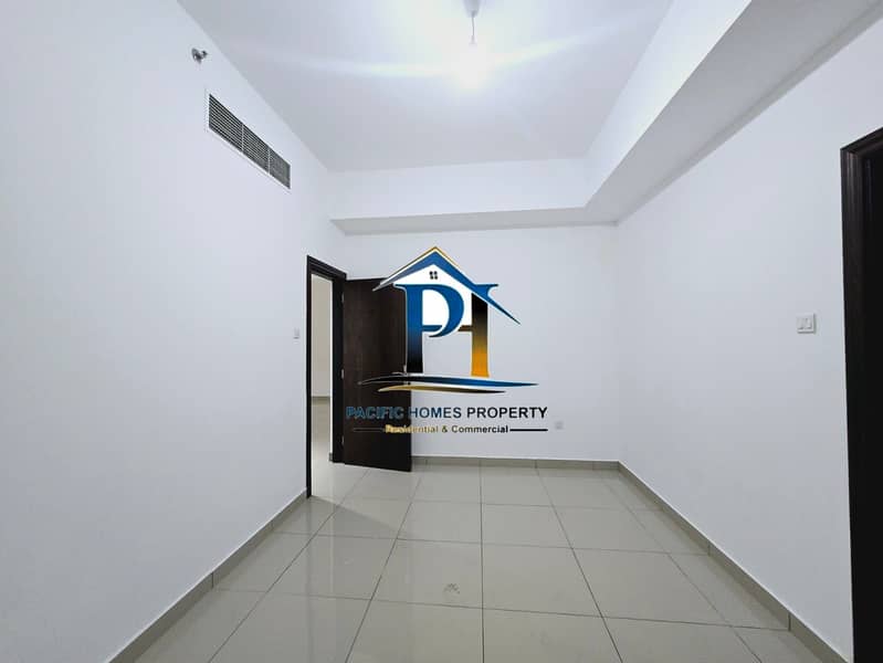 Near To Central School Luxury 1 Bedroom with All Amenities Only Family - Image 6