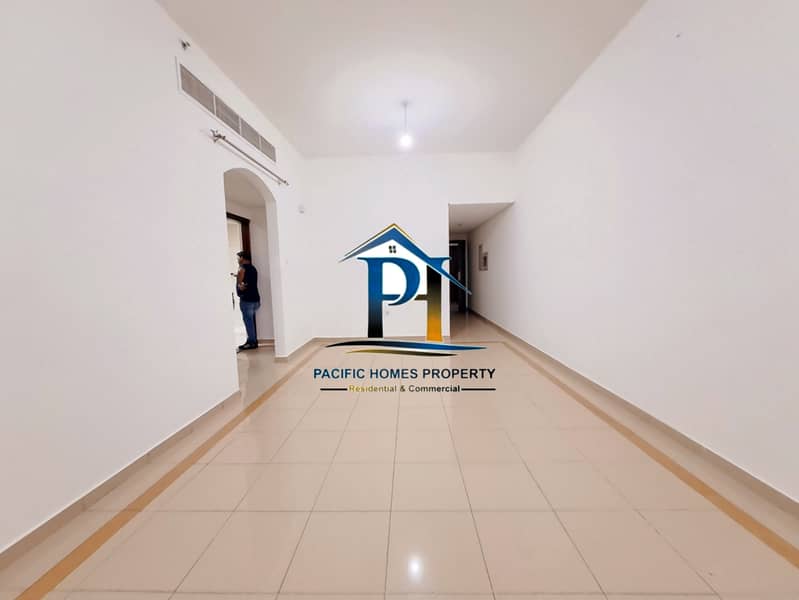 Back To Zulekha Hospital Close to Pond Park 1 Bedroom Available For Family