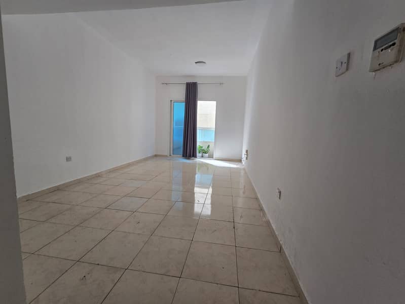 A one-bedroom apartment in a prime location in Al Nuaimiya, close to King Faisal Street, in a vibrant area with easy access to all essential services.