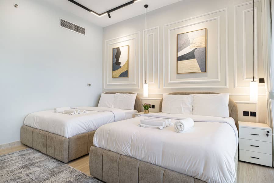 4 bedroom + maids spacious fully furnish uniy