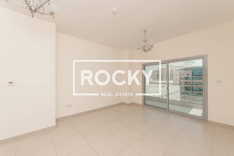 Spacious 2BR Apartment with Balcony | Al Warqa