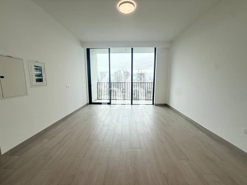 Modern Living | Stunning Views | Newly Handed Over