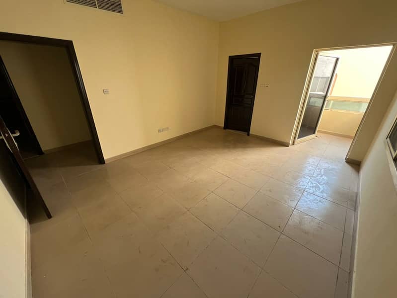 Beautiful apartments at the lowest prices: three bedrooms, a living room, and a balcony. Excellent location near Al Hikma School, close to the Dubai e