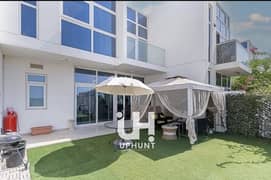 فيلا من 4 غرف نوم | مساحات خارجية متعددة | مفروشة | إطلالات على الصحراء والمجتمع