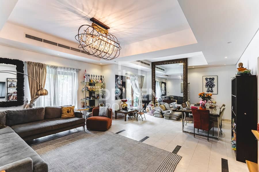Park Facing | Single Row | Ready to Move in Park Facing | Single Row | Ready to Move in