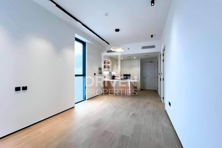 Brand New | Ready to Move in | Unique Layout