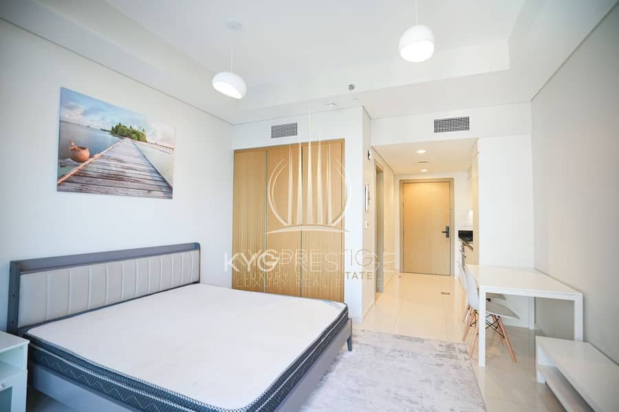 High Floor | Sheikh Zayed Road Access | Ready to Move | Furnished