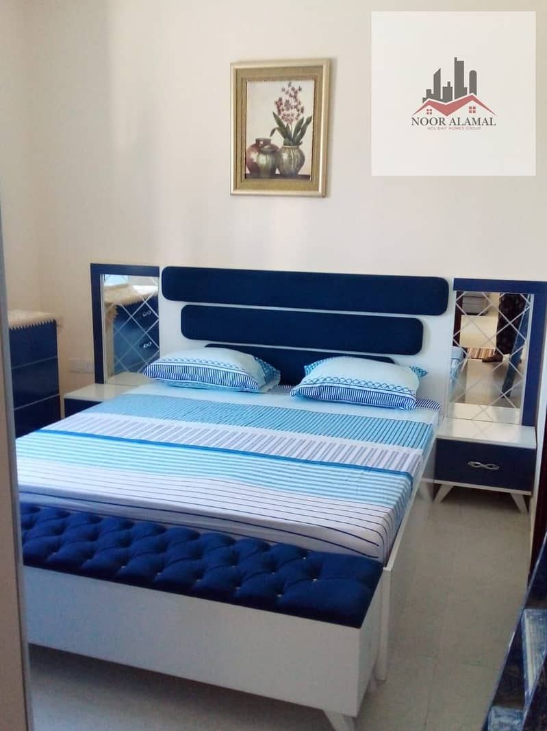 Sharjah, Al Taawun area: One bedroom, living room, kitchen, and two bathrooms. Price: 4000 AED including internet.