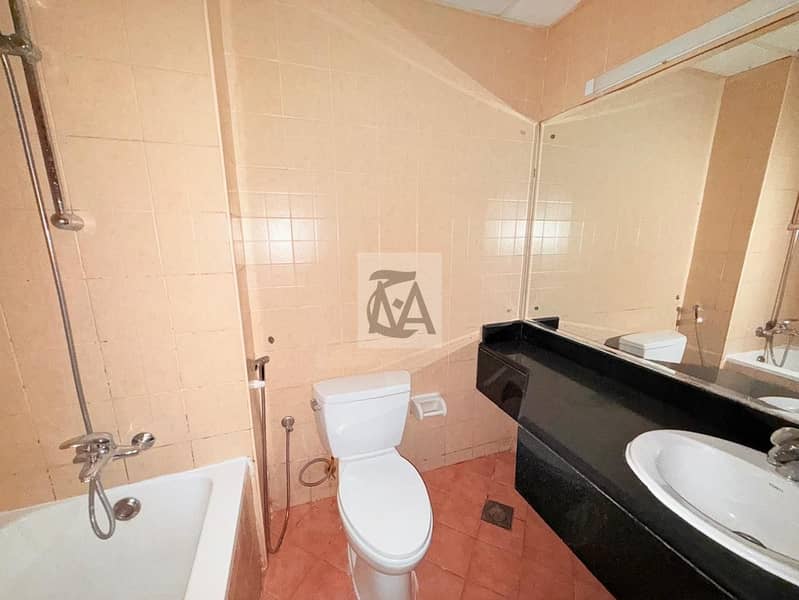 Studio Apartment | MED 85 | Downtown City View - Image 6