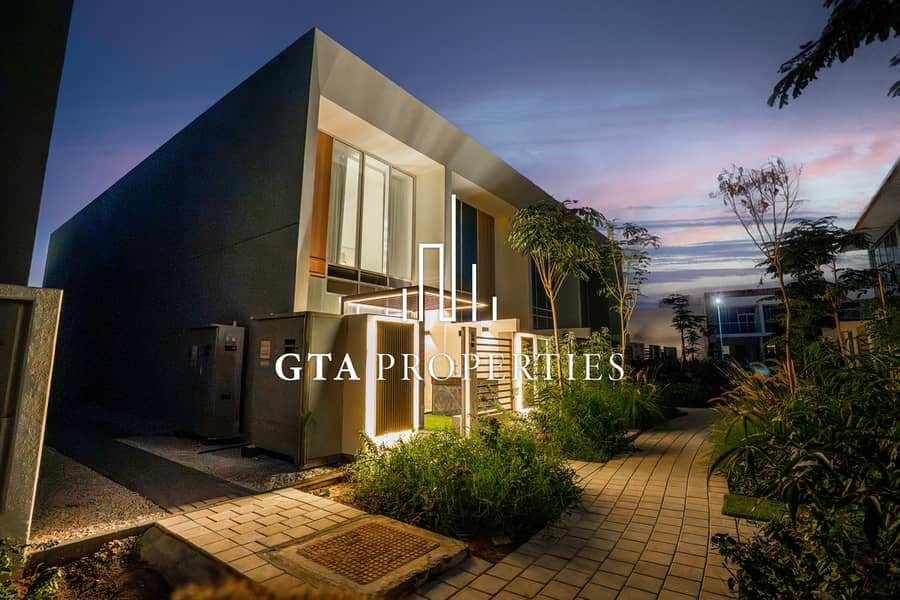 Premium Designer | Fully Upgraded and Furnished