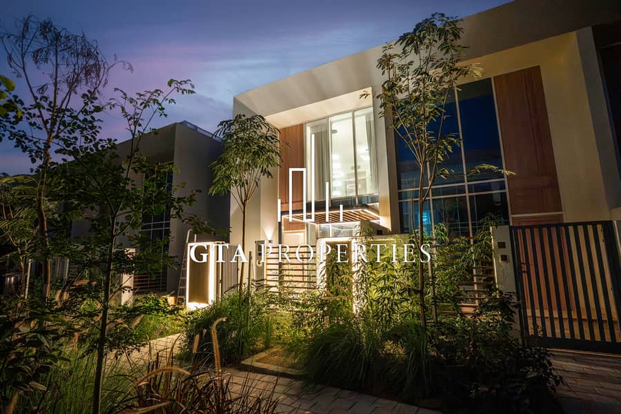 Premium Designer | Fully Upgraded and Furnished