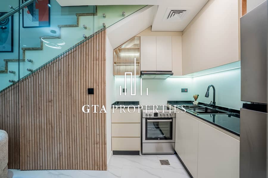 Premium Designer | Fully Upgraded and Furnished - Image 8