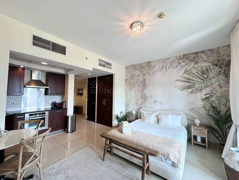 HIGH FLOOR | FULLY FURNISHED | FULL COMMUNITY VIEW