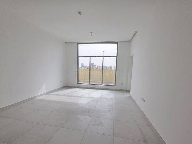 Bright Spacious Community | Apartment Flexible |