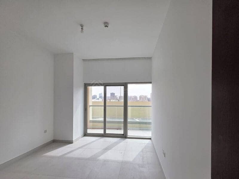 Bright Spacious Community | Apartment Flexible | - Image 14