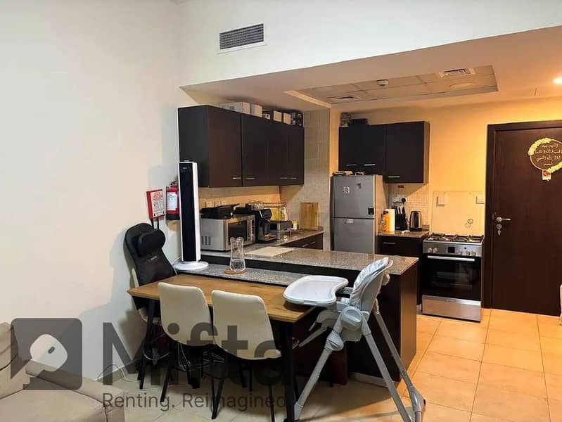 Furnished Studio Converted | Clean Cozy | Remraam