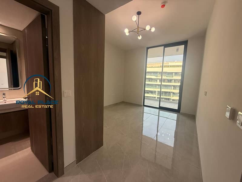 CHILLER FREE -BRAND NEW -MAIDS ROOM -KITCHEN APPLIANCES-PRIME LOCATION -READY TO MOVE - Image 6