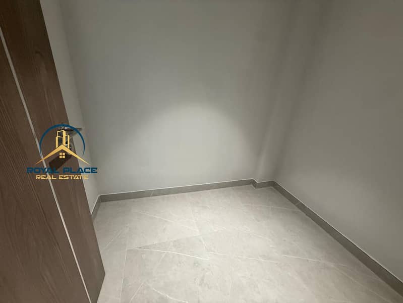 CHILLER FREE -BRAND NEW -MAIDS ROOM -KITCHEN APPLIANCES-PRIME LOCATION -READY TO MOVE - Image 8