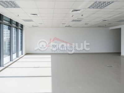 CORNER OFFICE / CANAL VIEW / NOVEMBER OFFER / 64 CORNER OFFICE / CANAL VIEW / NOVEMBER OFFER / 64