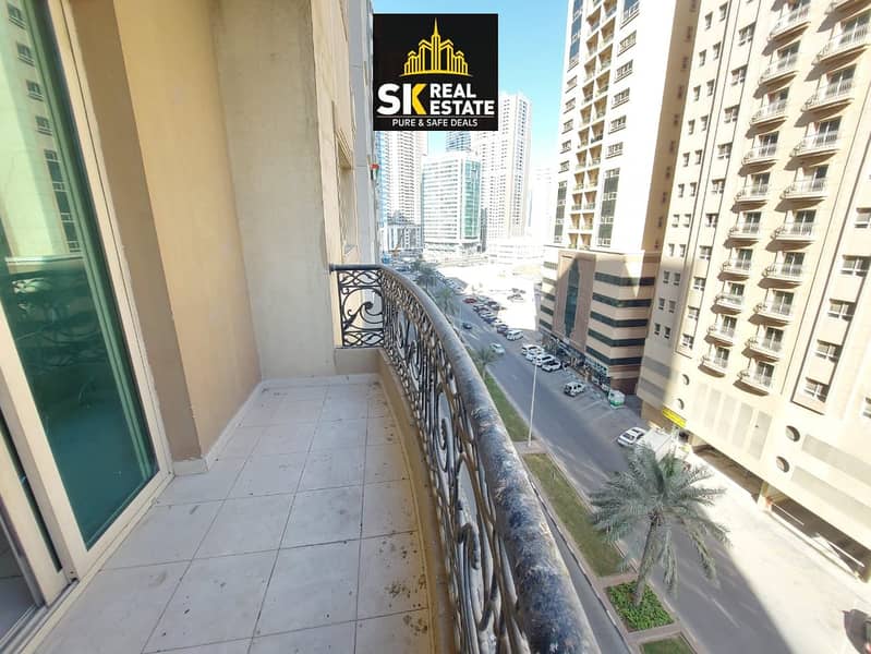 SPACIOUS 2BHK RENT 47K IN 6 CHEQUES WITH FREE GYM