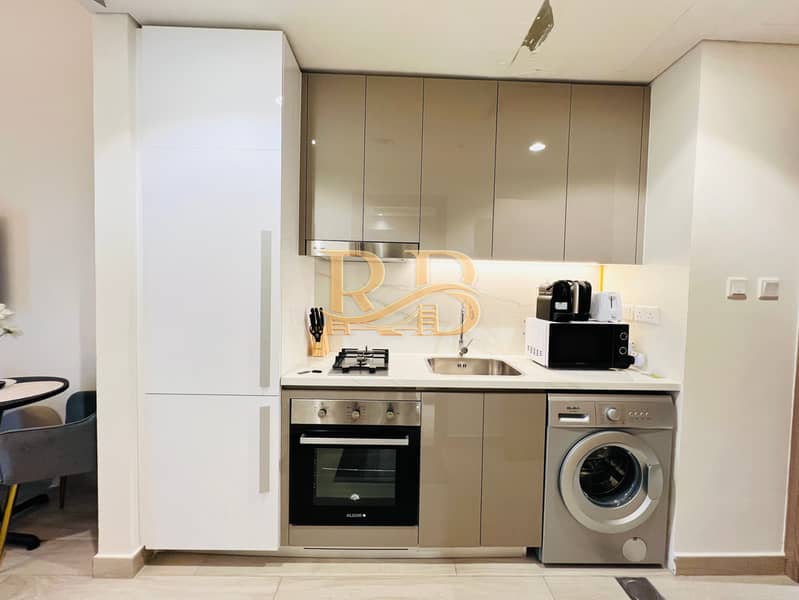 Cozy Furnished Studio || Middle Floor || Amenities View || Ready to Move - Image 7