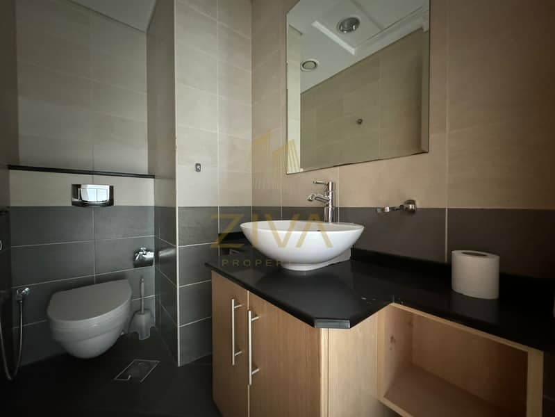 Luxurious 3BR |Furnished | Marina & City Views - Image 10