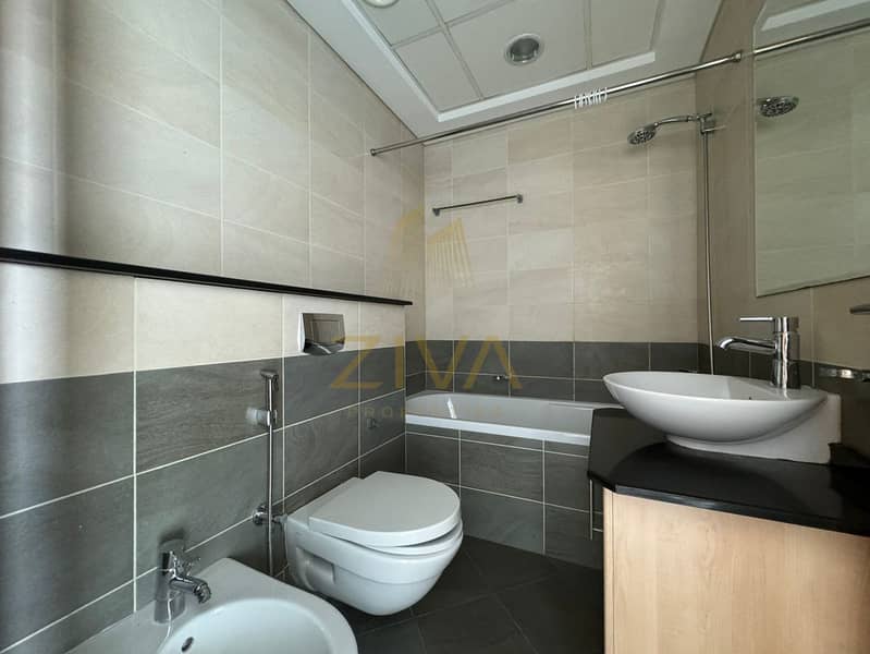 Luxurious 3BR |Furnished | Marina & City Views - Image 13